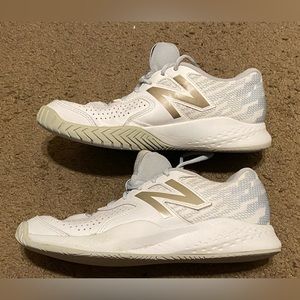 New Balance Womens 696 V3 WCH696G3 White Running‎ Shoes Sneakers Size 9.5